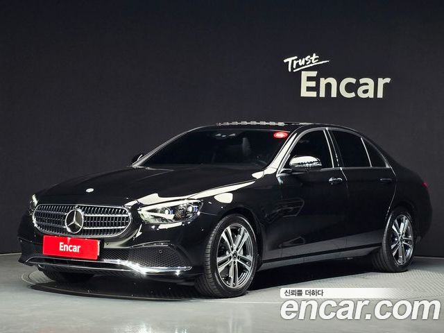 Mercedes-Benz E-Class 2022