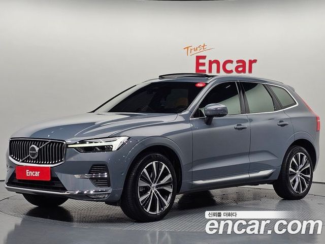 Volvo XC60 2022
