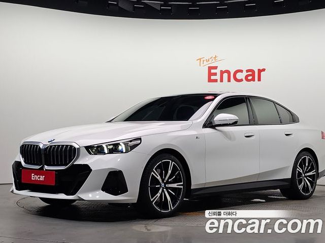 BMW 5 Series 2024