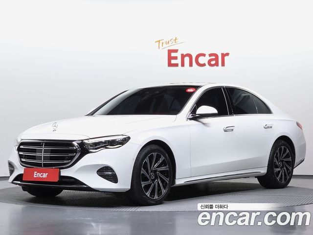 Mercedes-Benz E-Class 2024