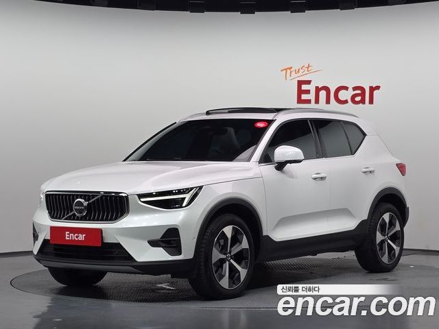 Volvo XC40 2024