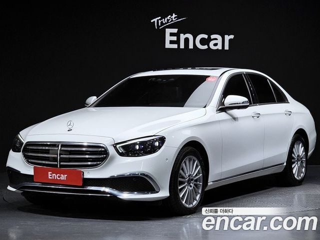 Mercedes-Benz E-Class 2023