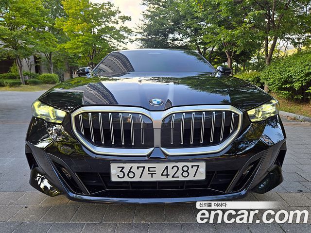 BMW 5 Series 2025