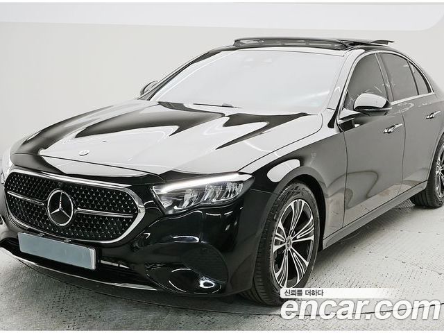 Mercedes-Benz E-Class 2024