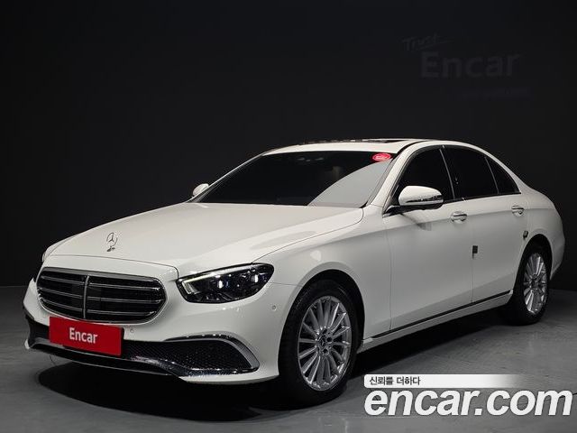 Mercedes-Benz E-Class 2022