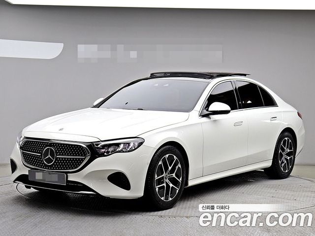 Mercedes-Benz E-Class 2024