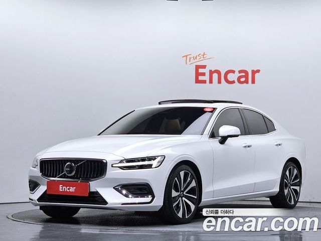 Volvo S60 2024