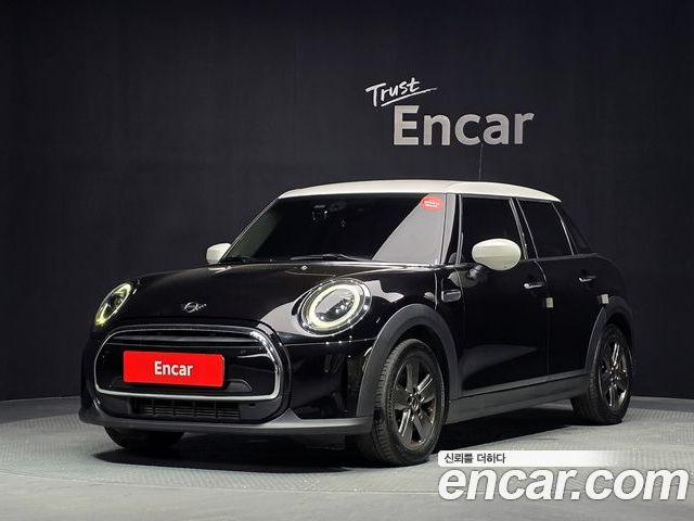 MINI Cooper 2022–2024