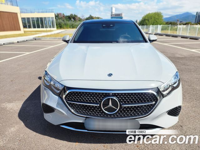 Mercedes-Benz E-Class 2025