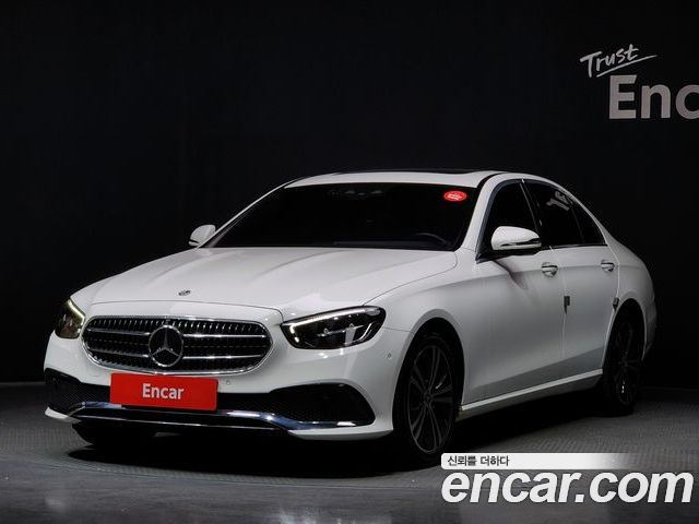 Mercedes-Benz E-Class 2022