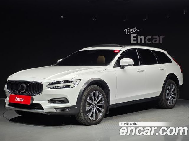 Volvo V90 2024
