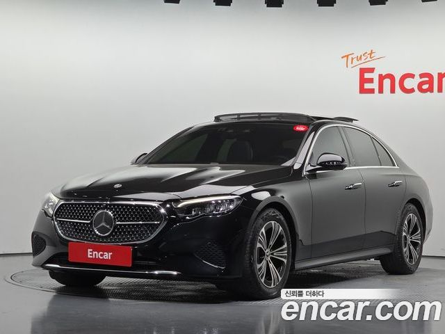 Mercedes-Benz E-Class 2024