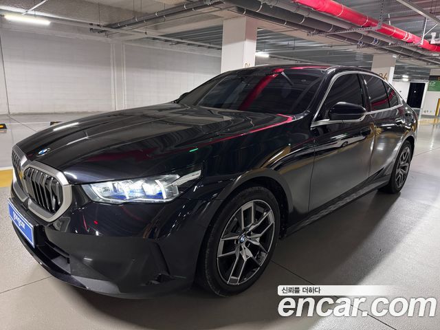 BMW 5 Series 2025
