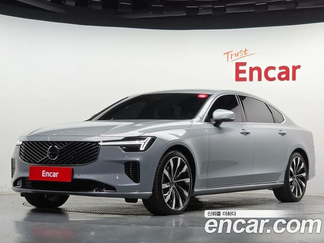Volvo S90 2026
