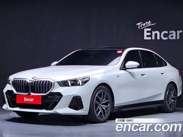BMW 5 Series 2025