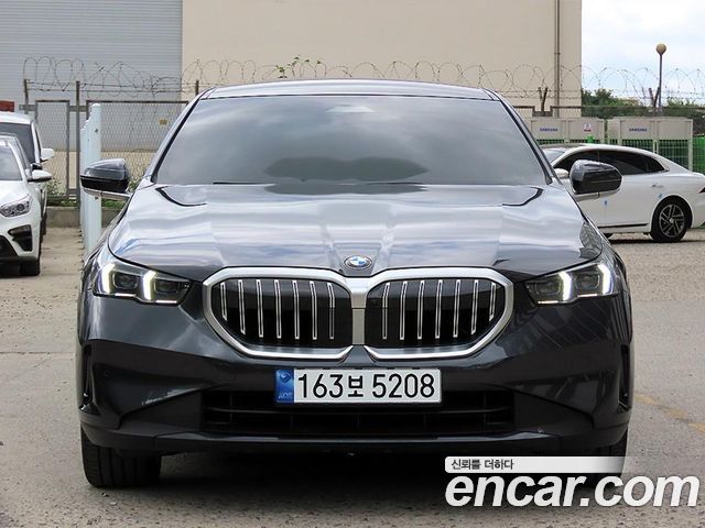 BMW 5 Series 2024