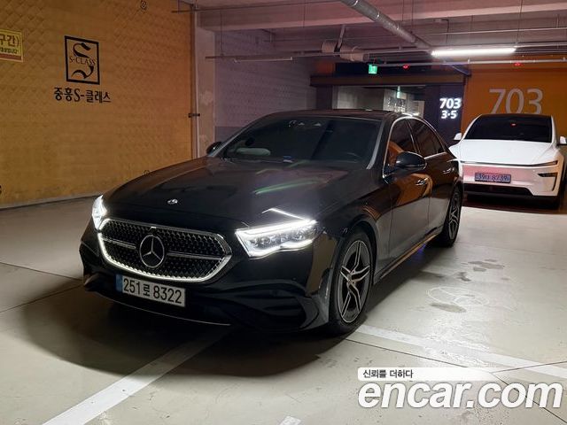 Mercedes-Benz E-Class 2024