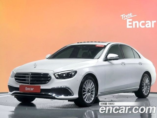 Mercedes-Benz E-Class 2022