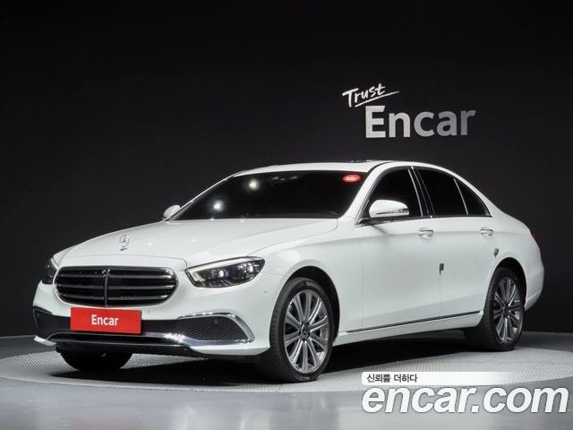 Mercedes-Benz E-Class 2023