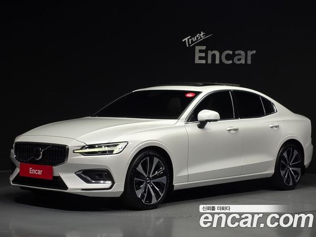 Volvo S60 2024
