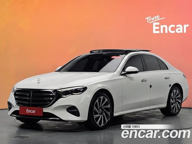 Mercedes-Benz E-Class 2024