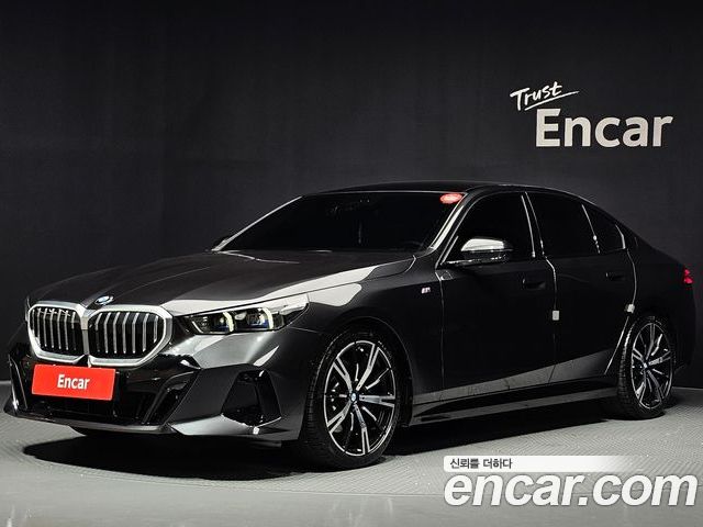 BMW 5 Series 2025