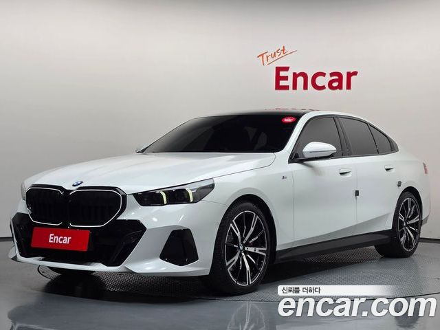 BMW 5 Series 2025