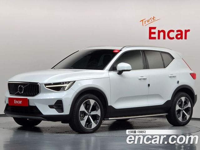 Volvo XC40 2023