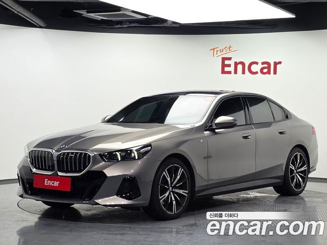 BMW 5 Series 2025