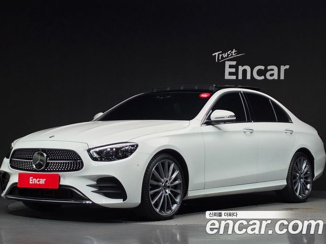 Mercedes-Benz E-Class 2022