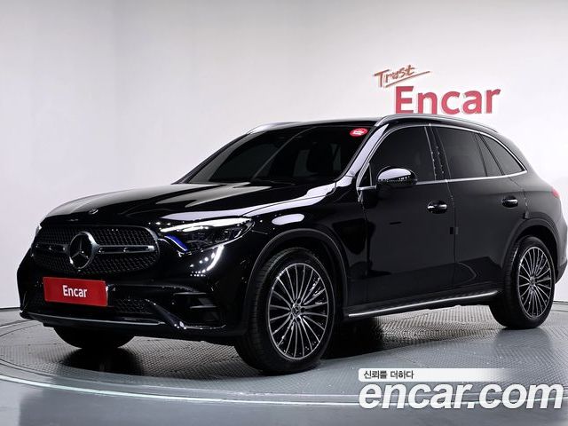 Mercedes-Benz GLC 2025