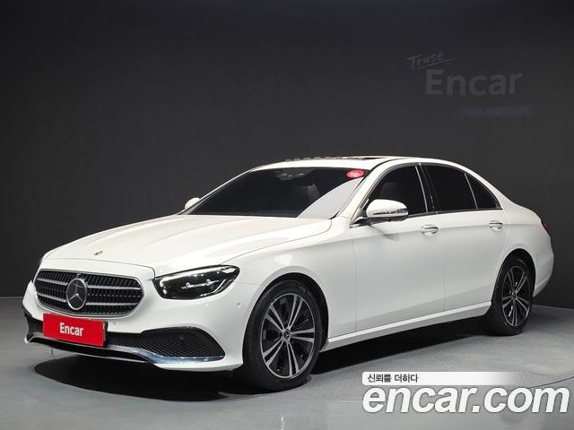 Mercedes-Benz E-Class 2022