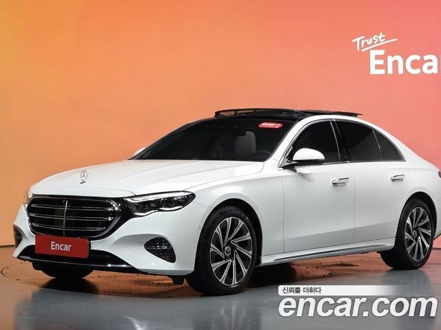Mercedes-Benz E-Class 2024