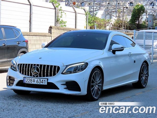 Mercedes-Benz C-Class 2023