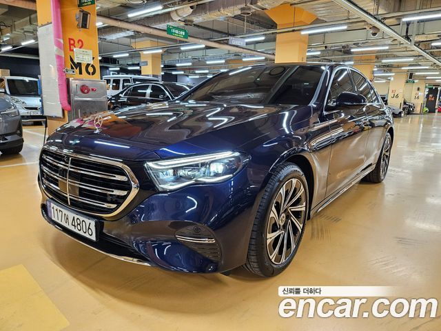 Mercedes-Benz E-Class 2024
