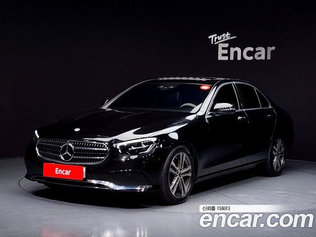 Mercedes-Benz E-Class 2023