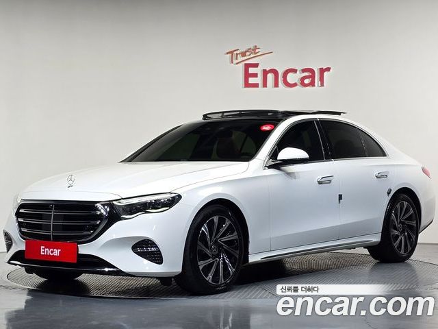 Mercedes-Benz E-Class 2024