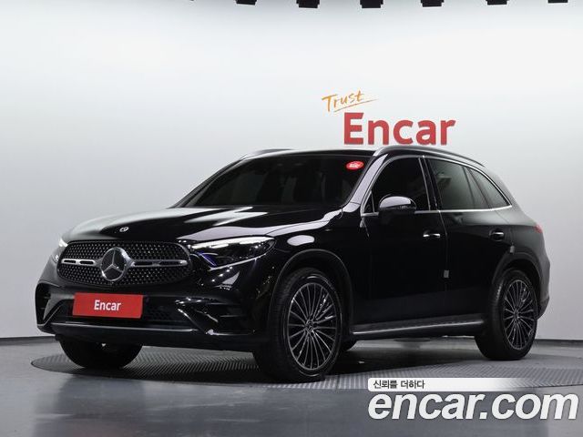 Mercedes-Benz GLC 2023