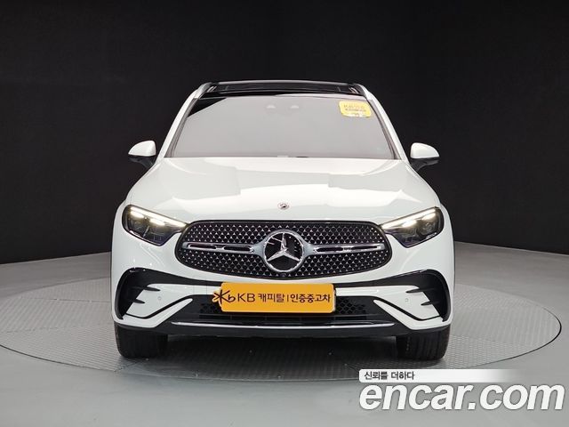 Mercedes-Benz GLC 2023