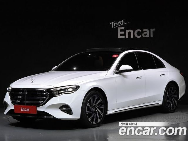 Mercedes-Benz E-Class 2024