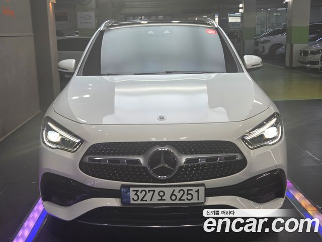 Mercedes-Benz GLA 2023