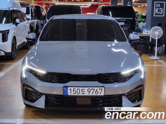 Kia K5 2025