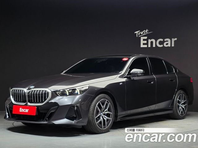 BMW 5 Series 2025
