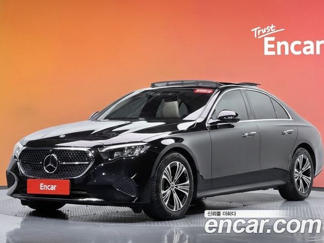 Mercedes-Benz E-Class 2024