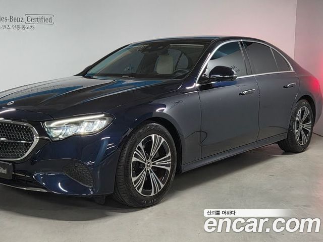 Mercedes-Benz E-Class 2025