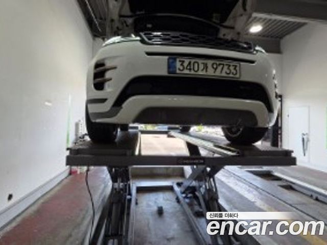 Land Rover Range Rover Evoque 2022 — фото 1