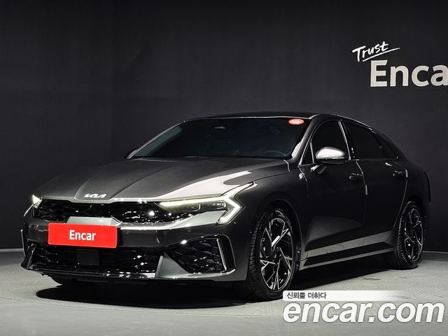 Kia K5 2025