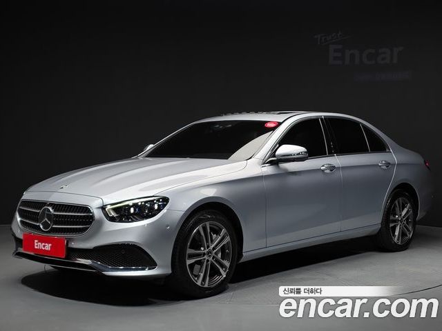 Mercedes-Benz E-Class 2022