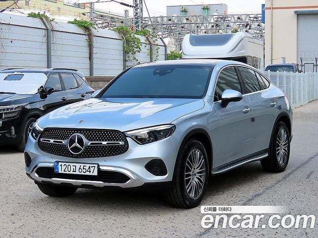 Mercedes-Benz GLC 2025