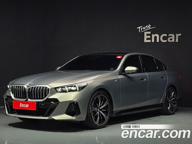 BMW 5 Series 2025